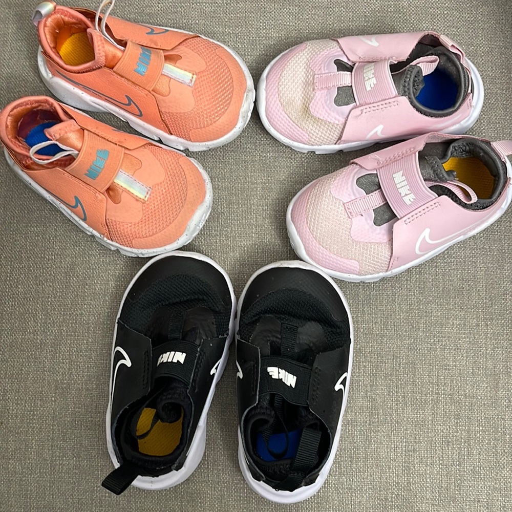 Nike Toddlers Size 5 UNISEX  GymShoes Comes As Set of 3 or can be sold Separate